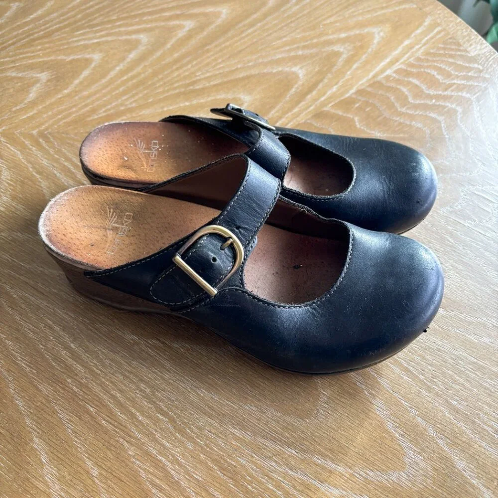 Dansko Martina Mule Black Leather Clogs - Picture 4 of 9